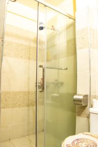 Ένα μπάνιο στο Beauty & Bliss Homes