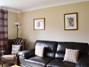 Χώρος καθιστικού στο Stags Neuk