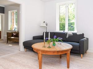 Χώρος καθιστικού στο 20 person holiday home in Ulfborg