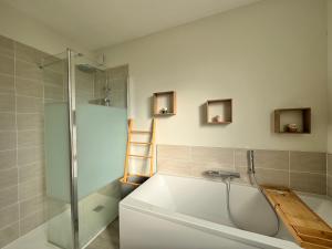 Ένα μπάνιο στο Le Relais des Pilotes - Proche circuit - 12 pers +19 φωτογραφίες