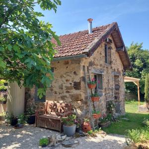 Taman di luar Le Potagîte, Gîte dans un jardin potager Limousin