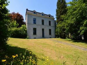 Zahrada ubytování Spacious Durbuy group stay