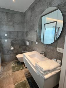 Ένα μπάνιο στο Sonnige und ruhige Wohnung in Innsbruck - Stadtrand +35 φωτογραφίες