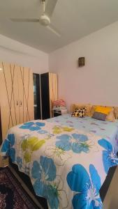 Ένα ή περισσότερα κρεβάτια σε δωμάτιο στο 2bhk Misty Retreat Villa +6 φωτογραφίες