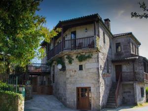 Gallery image of Mansion in Cerdedo with Private Pool and Garden in Cerdedo +32 photos