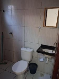Bilik mandi di Cantinho Simples em Maracanaú