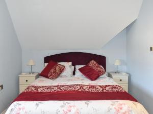 Ένα ή περισσότερα κρεβάτια σε δωμάτιο στο The Lodge +14 φωτογραφίες
