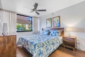 Postel nebo postele na pokoji v ubytování 3-Min Walk to Beach! I First Floor I No Resort Fee