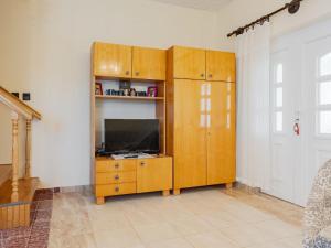 Gallery image of Apartment Daisy 1 by Interhome in Balatonmáriafürdő