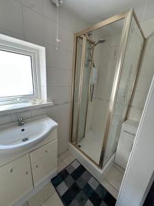 Koupelna v ubytování 1 bed cosy home, near Narberth
