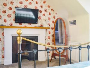 Μια τηλεόραση ή/και κέντρο ψυχαγωγίας στο Brighton House +17 φωτογραφίες