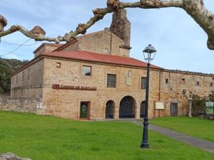 a large brick building with a street light in front of it at El Rincón de Perez B in Ajo +7 photos