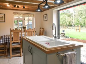 Gambar di galeri bagi Well Cottage di Itchingfield