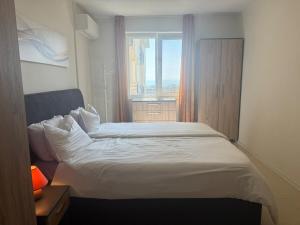 Ένα ή περισσότερα κρεβάτια σε δωμάτιο στο Lovely 2 bedroom 2 bath condo with View and a Pool +31 φωτογραφίες