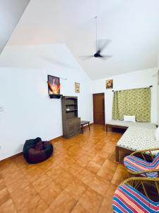 Μια τηλεόραση ή/και κέντρο ψυχαγωγίας στο Tony apartment baga +50 φωτογραφίες