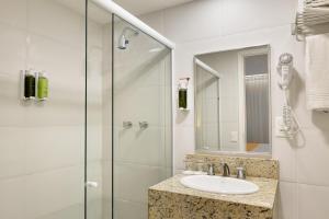 Ένα μπάνιο στο Savoy Othon Lite +39 φωτογραφίες