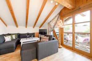 Posezení v ubytování "Ferienwohnung Ess" - Annehmlichkeiten von 4-Sterne Familien-und Wellnesshotel Viktoria können mitbenutzt werden