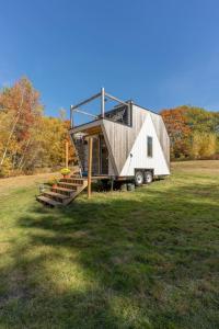 Zahrada ubytování The Coziest Tiny Home with Mini Cows and Horses