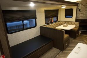 Blick auf einen Zugraum mit Waschbecken in der Unterkunft Umisora Resort Uminoie - Vacation STAY 92021v in Tokeshi