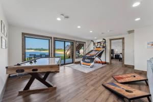 Γυμναστήριο ή/και όργανα γυμναστικής στο New Listing Lakeside Beach Sleeps 15+ Pet friendly