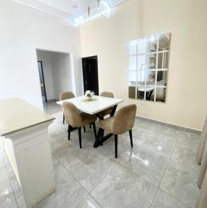 Gallery image of Abilene Shortlets in Rayfield