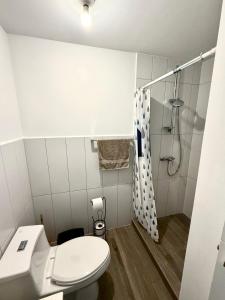Ένα μπάνιο στο Bright Spot & Prime Location