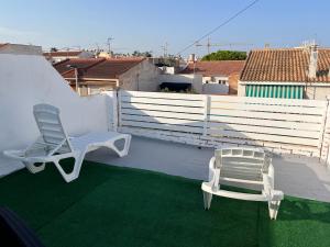 En balkon eller terrasse på Alojamiento Marinero, La Paranza