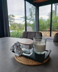 Příslušenství pro přípravu čaje a kávy v ubytování Sea view Lunesa by Vellaris, Luxury Mobile Home + 51 fotografií