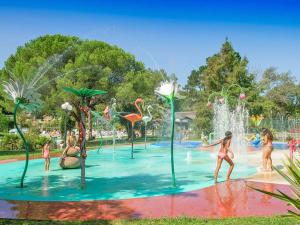 Πισίνα στο ή κοντά στο Camping Bidart