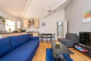Køkken eller tekøkken på Lovely 3-bed 20 minutes to Central London