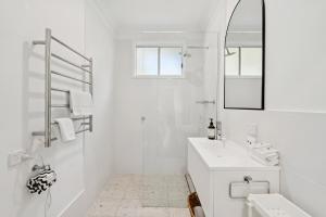 Ένα μπάνιο στο Seabreeze - Parky's Pet friendly beachside duplex +16 φωτογραφίες