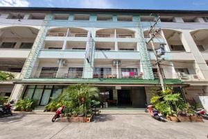 Balkón nebo terasa v ubytování Emerald Hotel Chonburi
