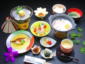 Makanan di atau berdekatan hotel