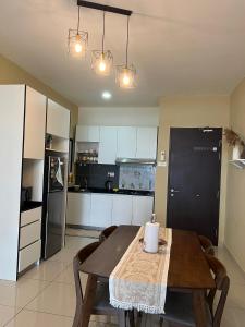 Køkken eller tekøkken på Latte Homestay Desaru