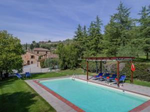 Bazén v ubytování Spacious Cortona Villa nebo v jeho okolí + 31 fotografií