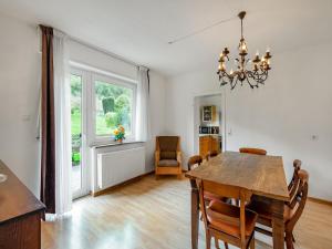 Ruang duduk di Apartment with private terrace in Velmede