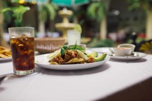 酒店内部或周边提供的食物