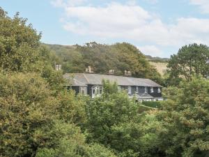 Loodusmaastik puhkemaja lähedal