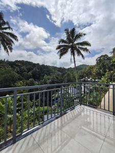 Φυσικό τοπίο κοντά σε αυτή η παραθεριστική κατοικία +16 φωτογραφίες