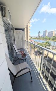 Foto dalla galleria di Waikiki Wind- Near Beach, Canal View with Lanai a Honolulu