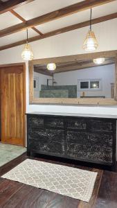 Η κουζίνα ή μικρή κουζίνα στο La Bima Beach House