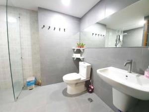 Et badeværelse på Tan son nhat airport Studio