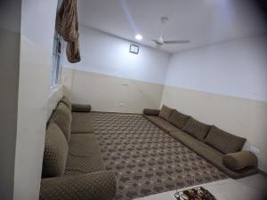 Χώρος καθιστικού στο Room 5-min to Stone town