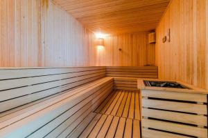 Φωτογραφία από το άλμπουμ του 30th Floor, Sky Views, Balcony, Pool, Gym, Spa στα Σκόπια