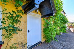 CwmcarvanにあるFinest Retreats - Bailey Glace Farmhouseのギャラリーの写真 +20枚の写真