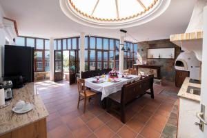 Μια τηλεόραση ή/και κέντρο ψυχαγωγίας στο Casa Mia Monte León