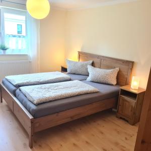 En eller flere senge i et værelse på Ferienwohnungen Margaretenhof, Plaue