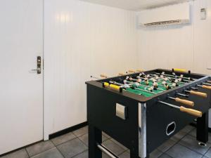 Bilik permainan di 10 person holiday home in Hadsund-By Traum