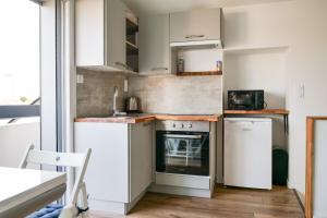 Gallery image of Joli studio avec balcon - 2 personnes in Les Sables-dʼOlonne
