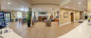 a lobby of a hospital with a waiting room at Days-Inn by Wyndham Cedartown in Cedartown